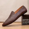 Casual schoenen witte mocassins man ontwerper rijden echt lederen heren krokodil patroon mannen loafers glijden op kantoor oxford