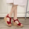 Zapatos informales Velvet Hebilla de sándalo femenino 2024 Tubos de dedo abierto para mujeres Wedge Suede Girls Comfort Comfort Summer Peep Fashion Strap Platform B