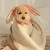 Appareils à chiens couche-oreille chauffante pour animaux de compagnie confortables chapeau en tricot avec des oreilles gardent au chaud hiver de l'automne cet ornemental po pour chats
