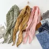 Chales bufanda de cuello de lino de algodón suave de algodón bufanda de cuello floral bufandas decorativas de pañuelos largos bufanda de color sólido 57*57*90cm D240426