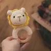 Mobiles # 1pc bébé hochet toys en bois teether crochet motif hacet lapin lion renard beartoy nouveau-né cadeau bébé crochet nom personnalisé d240426