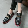 Casual skor läder designer män kontor busslighet svarta loafers mens italienska bröllopsklänning hane