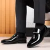 Sıradan ayakkabılar erkek deri lüks iş oxford nefes alabilen patent resmi artı ofis düğün siyah