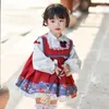 Vestidos de menina 2024 Vestido de estilo chinês para meninas crianças impressão floral de retalhos de retalhos infantis roupas de pografia ao ar livre de 2y-8y