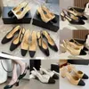 Sapatos de vestido saltos de gabinete de salto de balé base plana base de couro genuíno bomba de slingback eu35-41 feminino canvas de tweed verão pecaminha grostain sandálias de luxo de luxo
