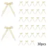 Fleurs décoratives 30pcs / lot de mariage Bowknots Ribbon Bows Bow Mini voitures chaises en tissu fête des vacances arc vase Po propul décoration