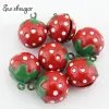 Shaves 3Colors esmalte o cobre Strawberry Cartoon Bell Charms