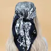 Bandanas Durag 2023デザイン70x70cm人気の季節のスカーフレディースサンセットビーチカーチフシルクヘッドバンドラグジュアリーニュースタイルグリッドスクエアヘッドバンド240426