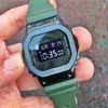 Quartz sportif masculin Regardez Dark Green Square 5000 Watch Full en vedette de la série de chênes Light Oak en vedette complète