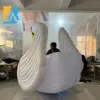 Disfraz de cisne inflable de iluminación de LED de 2.2 metros personalizado para fiestas para el desfile de fiestas