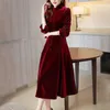 Vestidos informales Vino Rojo Red Golden Velvet Vestido Primavera y Autumn Temperamento de altura de las mujeres Long Style