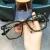Luxury ch Cross Heart Glasses Designer Solglasögon för kvinnors kromtrend solglasögon Nya myopia glasögon retro ljus hjärta lyxiga högkvalitativa ramar Chromees 692