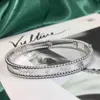 Ring de création de femmes créatives avec des perles rondes et des lettres anglaises gravées à bord lisse pour les accessoires