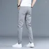 Pantalon masculin de haute qualité pour les hommes de la soie douce de la soie d'été décontractée sport à la mode lisse légère pantalon confortable