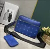 Designer väska män messenger väska crossbody väskor handväska 3 st trio kvinnor klassiska lyx tygväskor handväska ryggsäck plånbok präglade läder axelväskor 69443