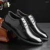 Dress Shoes Oxford for Men Coiffeur Cuero de boda Oficina italiana formal 2024 Zapatos Hombre