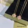 Designer smycken Van Necklace Gold Silver Rose Gold Pendant Four Leaf Diamond Luxury Classic for Womens Multicolor With Box