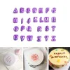 金型40pcs/set alphabet cake molds図プラスチックレターフォンダン型金型アイシングクッキーカッター番号ケーキカビのベーキング装飾ツール