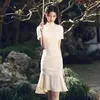 Vêtements ethniques 2024 Summer Cheongsam Slim Fashion Femmes Fishtail Robe Sexy Sexy Short Sleeve Beige Qipao