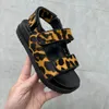 sandalo sandalo estivo sandali sandalo di sandalo lussuoso designer sandals sandals in gomma stampa in pelle in pelle casual scarpe stampa leopard