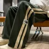 Calça masculina listrada com veludo listrado perna larga masculina 2023 Fashion Korean Fashion Hip-hop Calças de cargo solteiras de esportes retos e retos de corrida ao ar livre