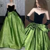 Party Dresses Shiny Satin Green Evening Puffy A Line Off Shoulder Black Velvet Bodice Celebrity Dress Rose Midje Girl Prom Gown