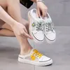 Фитнес-обувь размер 35-40 2024 Плоские каблуки цветочные женщины in ins ins inder homen casual sneakers дамы модные тапочки стиль кроссовки