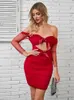 Robes décontractées robe rouge de femme sexy une ligne couche tulle manches longues arcs creux design bodycone backless mini-soirée vestidos