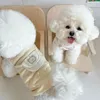 Vêtements pour chiens mignon avec un petit sac à dos ours messager vêtements chiot d'été schnauzer teddy chat luxe