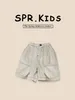 Broek voor broeken Kleding Boys 2024 Zomer Baby Bright Line Shorts Koreaanse stijl Casual modieuze kinderen losse knap