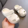 Dansschoenen 2024 Zomer babyhole kinderen mooie niet -slip zachte vloer oude jongens meid strand sandalen