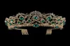 Kmvexo European Drop Green Red Crystal Tiaras Vintage Gold Rhinestones Pageant Crowns with Comb Barock Wedding Hair Accessories 21519411