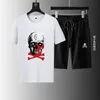 Summer Mens T-shirt Shorts 2 pièces SetS de concepteur à manches courtes Décodage de plusieurs couleurs T-shirts T-shirt à cou rond blanc noir blanc pour hommes