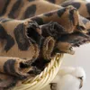 Scarves European And American Style Leopard Print Scarf 2024 Autumn Winter Shawl Imitation Cashmere For Women