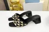 2023 Fashion Slipper Sandals Designer Dames slippers eenvoudige jeugdslippers mocassin schoenen geschikt voor lente zomerplaatsen Siz9615096