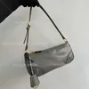 Lady fourre-tout réditionne 2002 petit sac à bandoulière en cuir en cuir en cuir brossé Sacs de créateur de luxe Sac à épaule femme sac à manches noires sac à main sacs hobo sacs