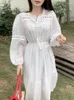 Vestidos casuais Superaen 2024 White Lace Hollow Out Spring Women Korean Design Style