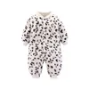 Romances Roupas de bebê Primavera e inverno Jaquetas de bebê menina/menino Baby Mumpsuit Soft Flannel Baby Gumpsuitl24f