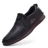 Zapatos casuales de cuero de cuero para hombres mocasines planos 2024 vestidos suaves de solas zapatillas de zapatillas mocasin para