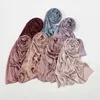 Bandanas Durag Satin Headscarf Moslim dames sluier headscarf dameshoofddoek mode sjaalsjaal islamitische kleding ramadan sjaal 240426