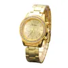 新しいジュネーブの卸売3眼のダイヤモンドインレイド合金女性時計、レジャークォーツ時計アクセサリー
