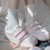 Kvinna sko mesh bib stjärna krona original 2023 sommar casual skor för kvinnliga studenter mångsidiga söta ultralätt brädskor