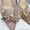 Chaussures habillées Élégantes Designer dames stiletto pompes fleurs arc femmes en dente