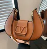 Mody torby na torbę designerską dla kobiet torba na ramię słynne klasyczne Pochette Brown Osiem kolorów luksusowa torba crossbody mała torebka v0427