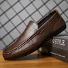 Scarpe da passeggio Fashion Men Artificial casual estate classiche moca