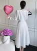 Mały zapach dwuczęściowy zestaw Kobiet Koszulka Puff Sleeve Crop Top Pisane Długie garnitury Farg French French Vintage 2 240425