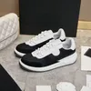 Sneakers décontractés classiques Femmes Men Sport Chaussures Fashion Mirror Quality Chores plates Chaussures Luxury Designers Trainers avec forfait complet