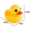 Toys de bain pour bébé 5pcs en caoutchouc toys de bain de canard en caoutchouc jaune mini canards flottant canard baby baignier jouet douche faveurs cadeaux pour les tout-petits