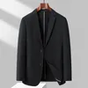 Costumes pour hommes Suit Protection solaire Suit ultra-mince Cool sans couture décontractée célibataire ouest de style coréen de style ouest de style coréen