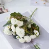 Fleurs décoratives Bouquet de mariée artificielle rose en vase sur table de mariage décoration de fleur de soie de fleur de rose de rose faux plan